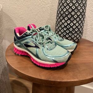 Brooks Running / Athletic shoes
